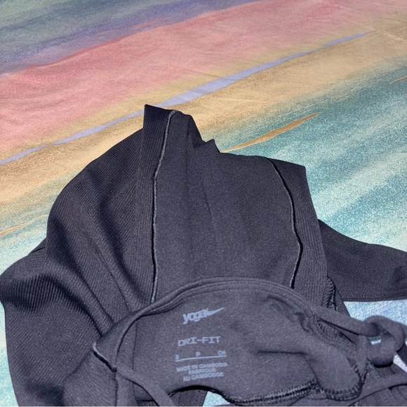 Nike Yoga Luxe Dri-Fit 5 in 1 Jumpsuit Romper size S - Picture 13 of 13